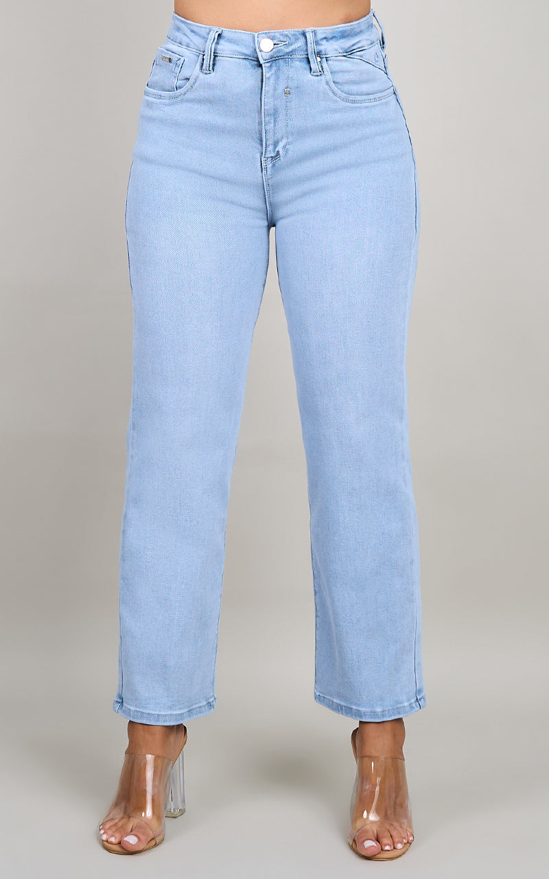 BASIC STRAIGHT CROPPED JEANS