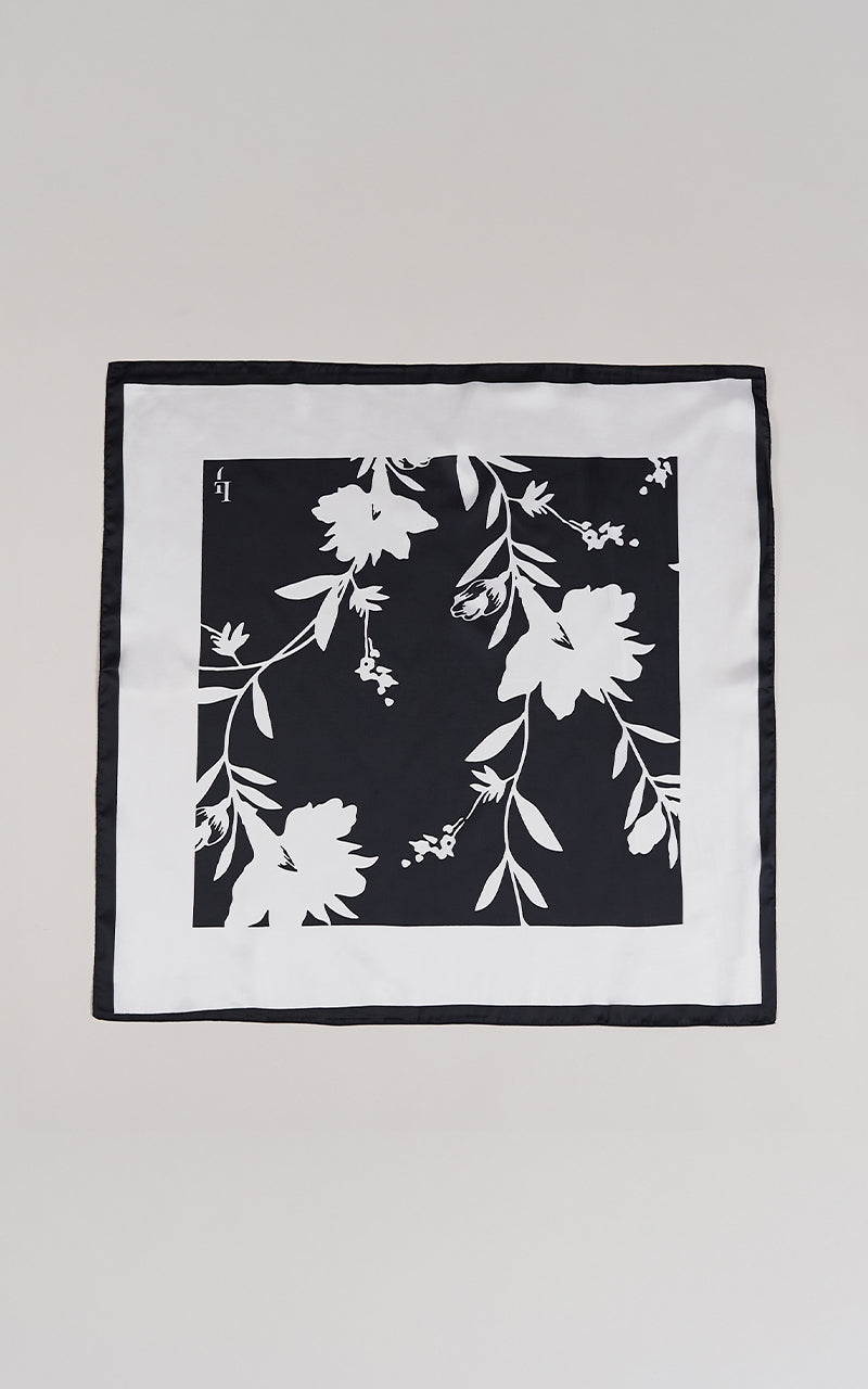 MIDNIGTH BLOOM SCARF