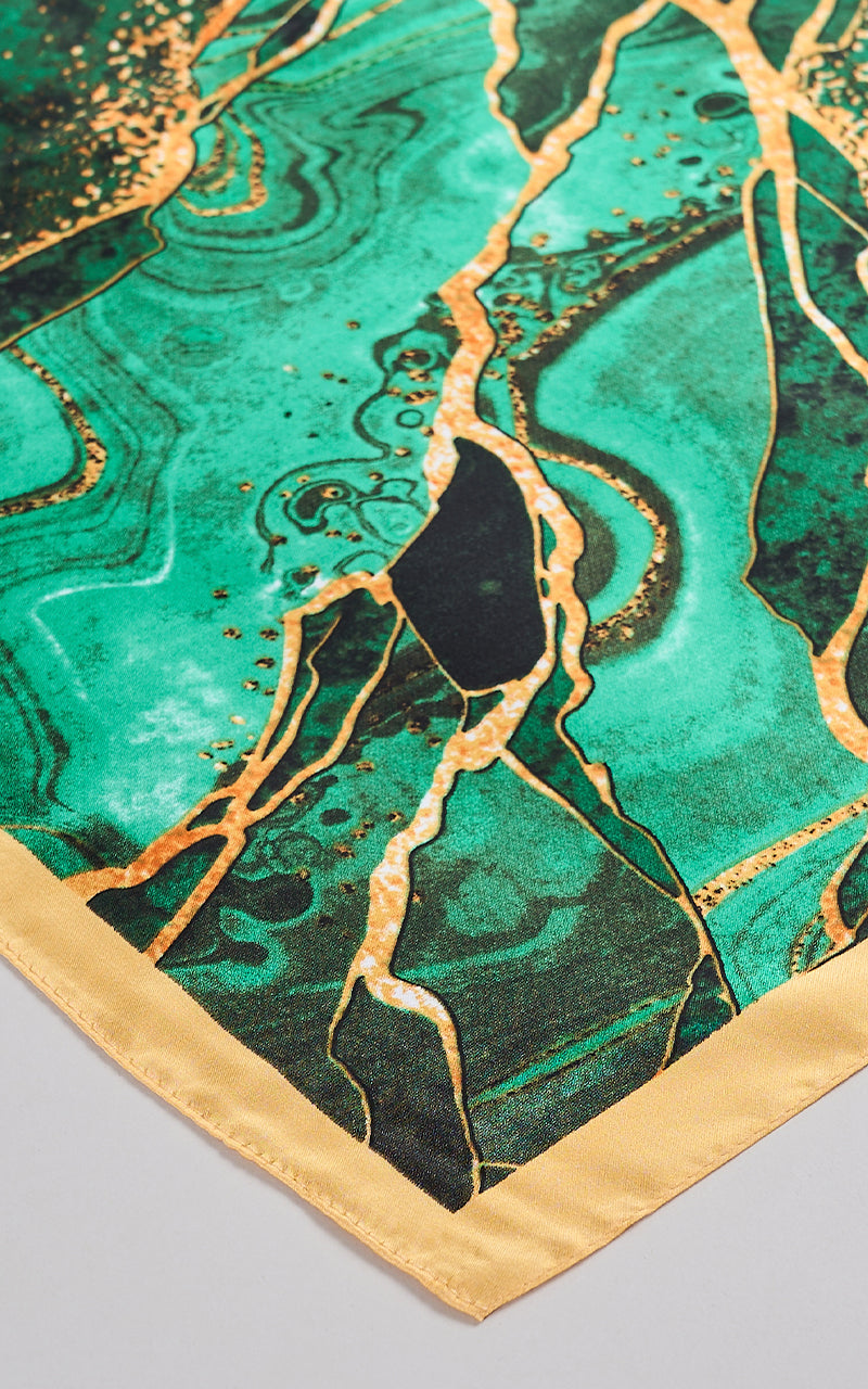 GREEN LUXURY SCARF