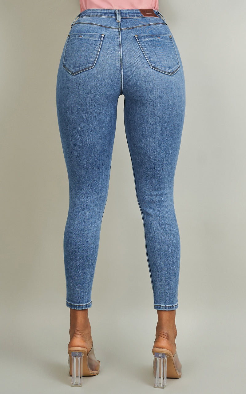 BASIC SKINNY ANKLE JEANS