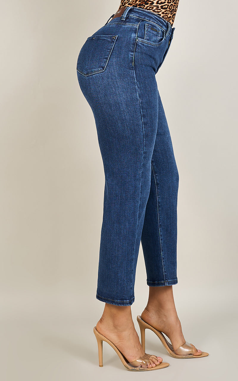 BASIC STRAIGHT  CROPPED JEANS