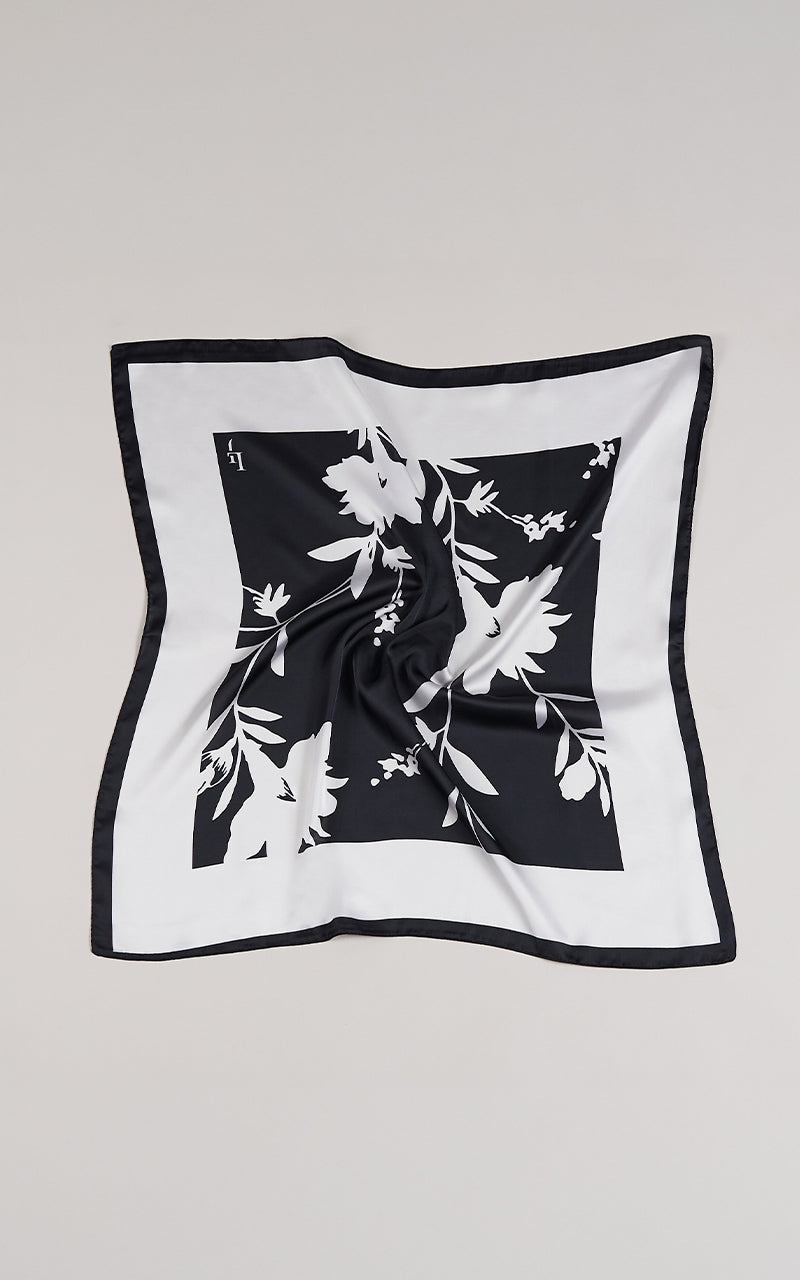 MIDNIGTH BLOOM SCARF