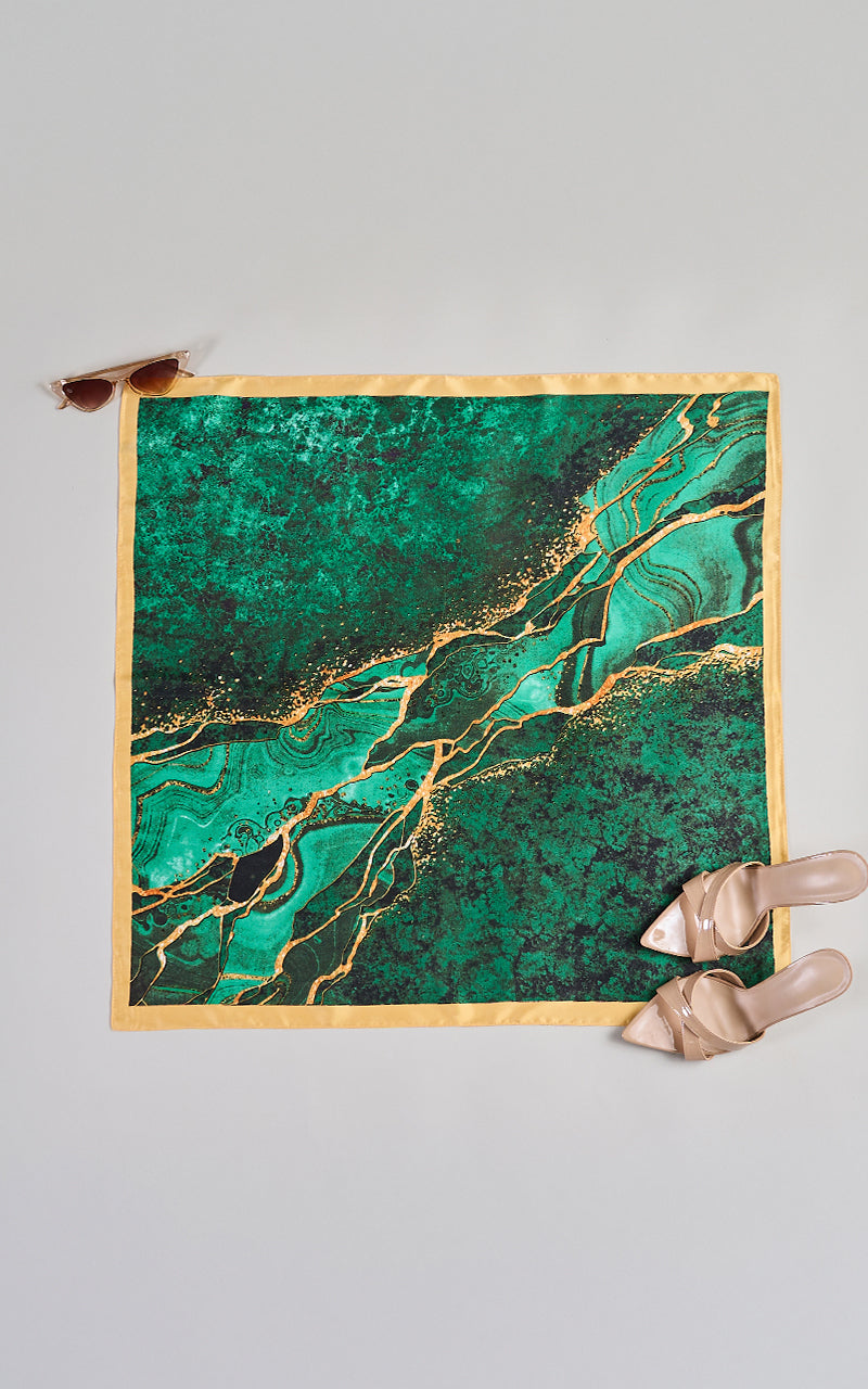 GREEN LUXURY SCARF