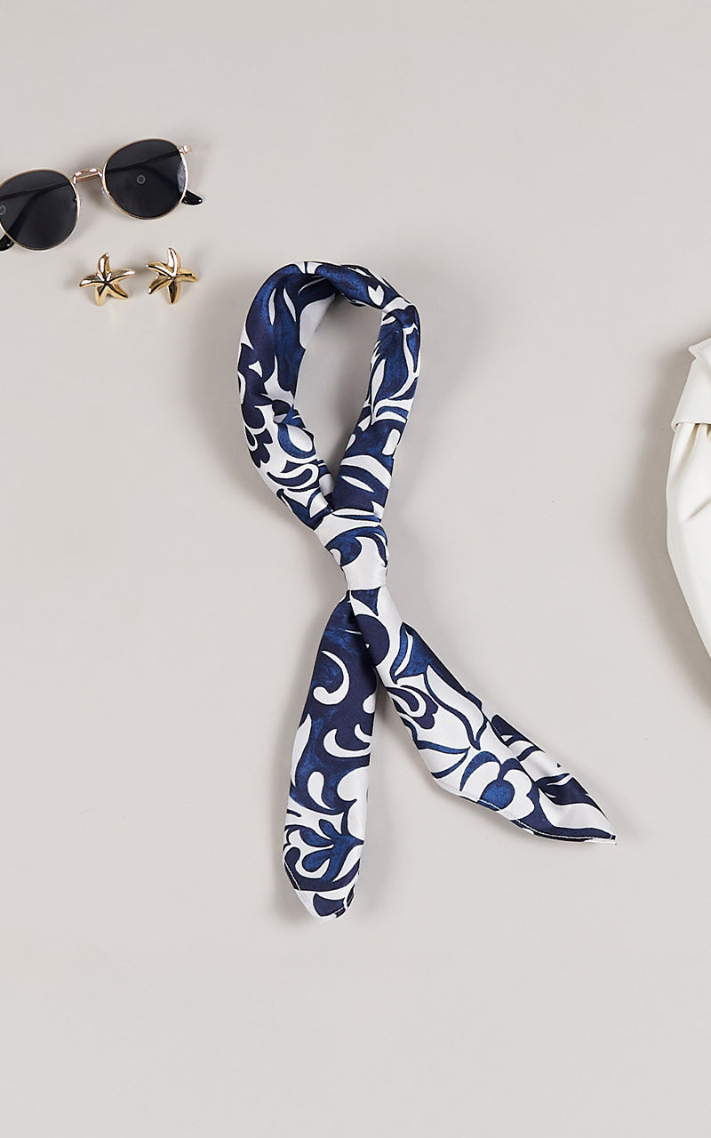 TIMELESS BLUE SCARF
