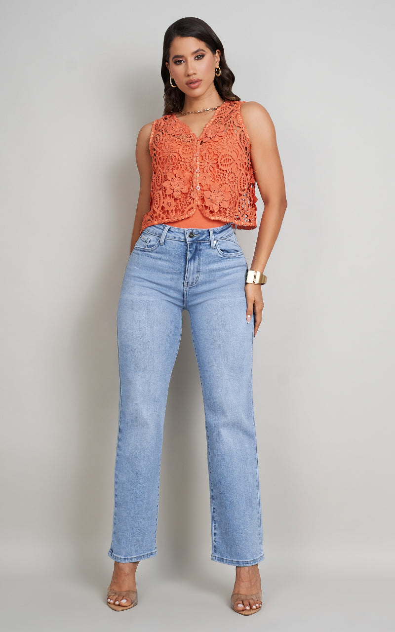 DELICATE BLOOMS TOP